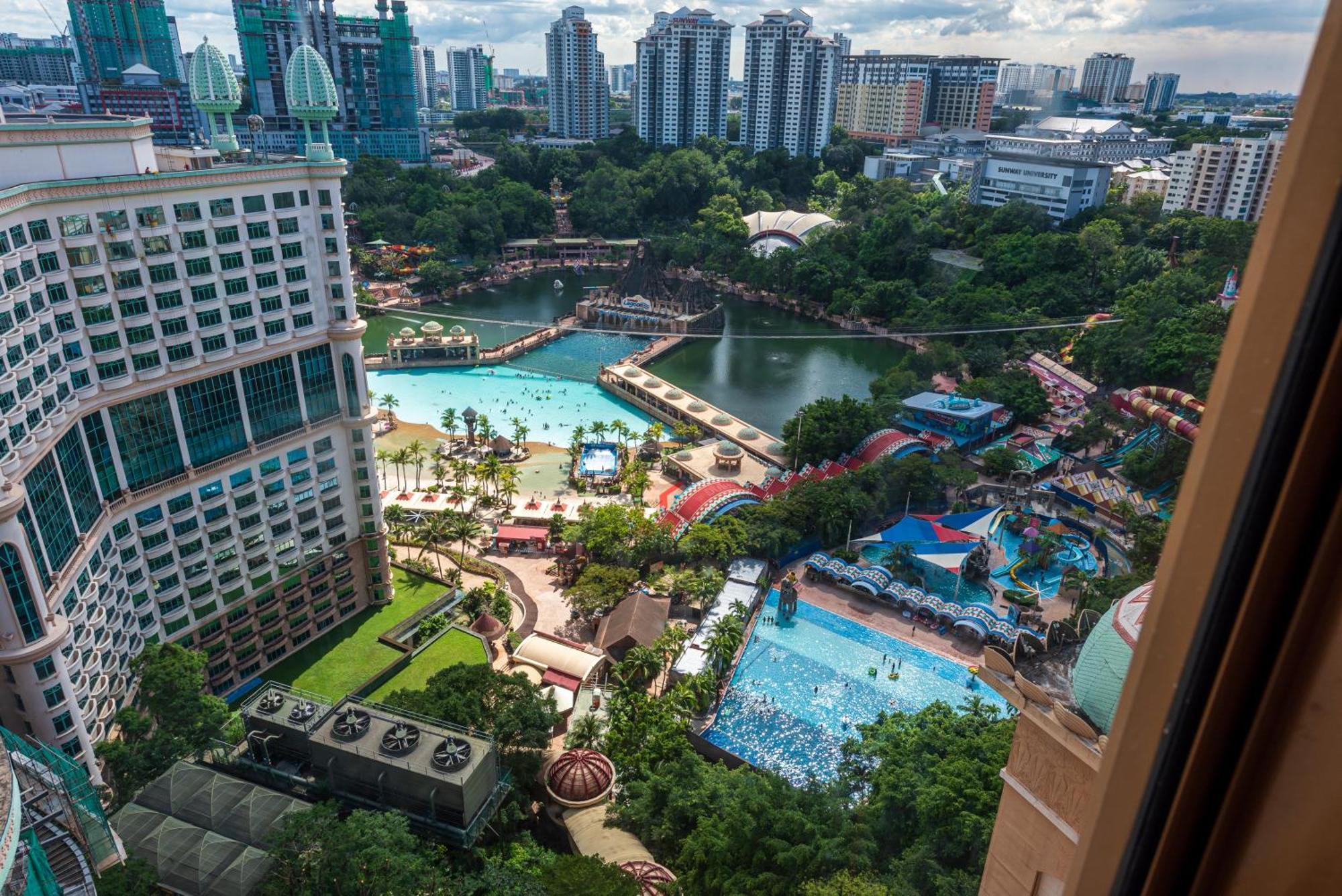 פטלין ג'איה Lagoon View 6Pax Homestay At Sunway Resort Suites מראה חיצוני תמונה